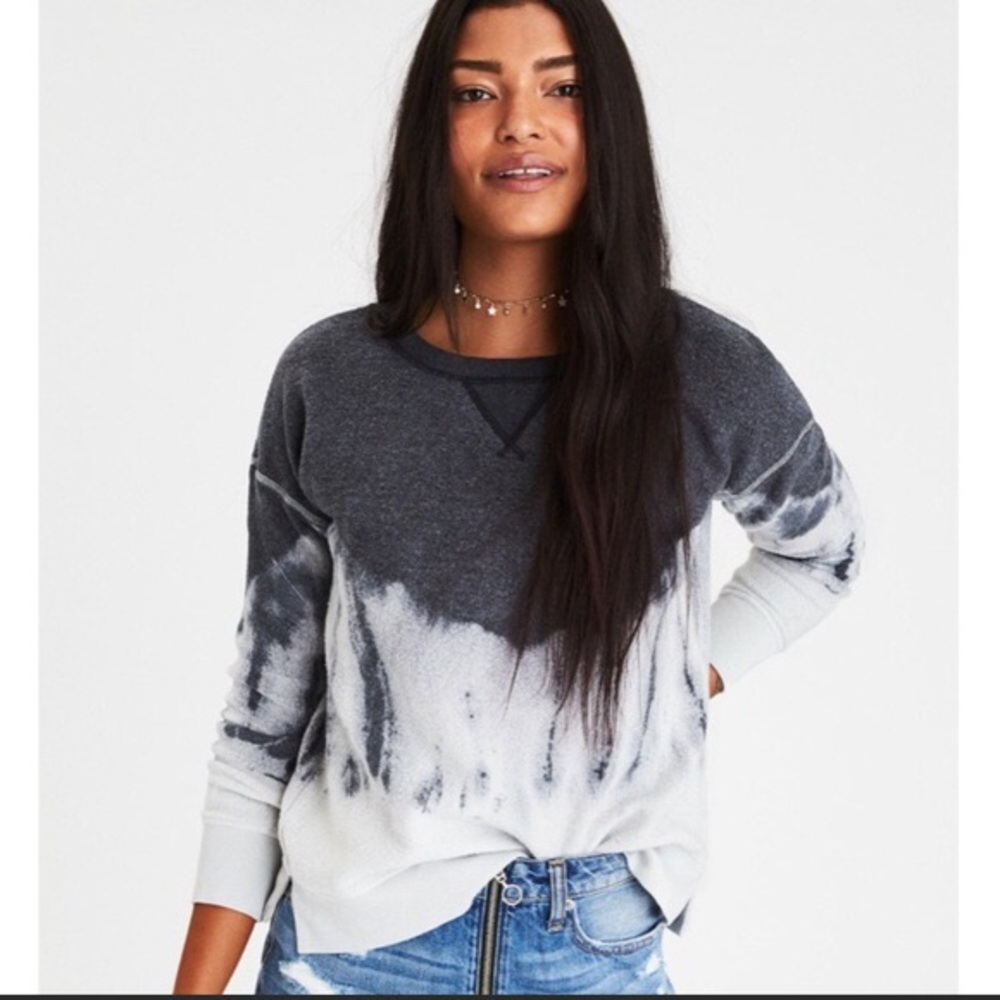 American Eagle Fuzzy Crewneck - Picture 2 of 5